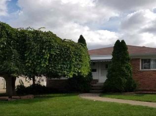 24532 Fern Ave, Eastpointe, MI 48021