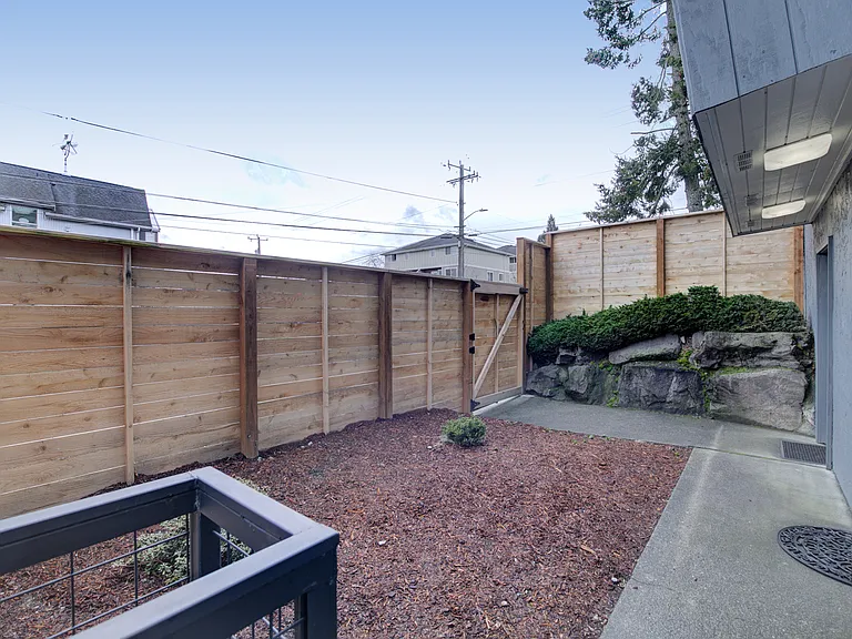 8500 Linden Ave N #B2 — Photo 17