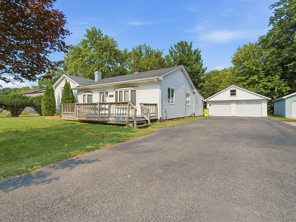 1st image of 10020 N Spring Ln