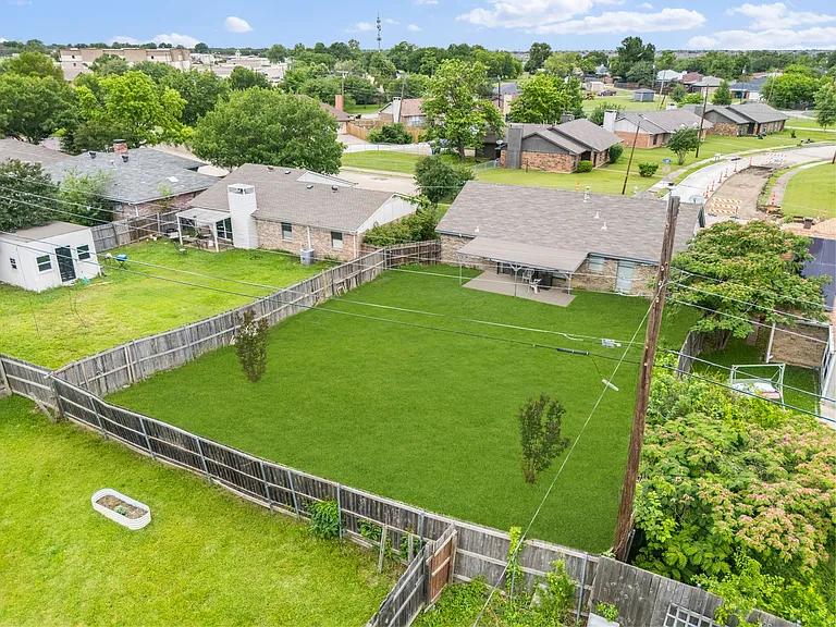 3826 Jewel St — Photo 21