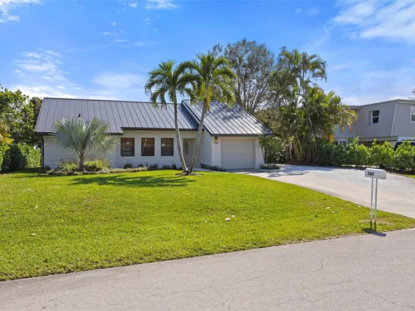 707 SE Hibiscus Avenue, Stuart, FL 34996