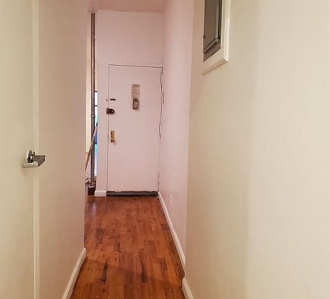 5th image of 803 9th Ave APT 3N