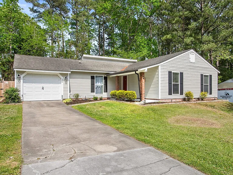 620 Shadowridge Rd — Photo 2