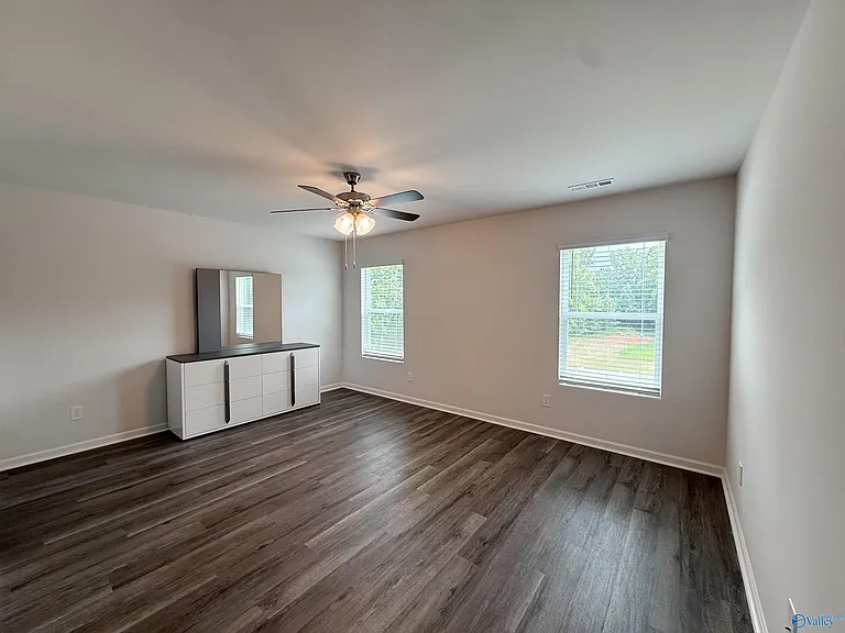 165 Maple Spring Trl — Photo 16