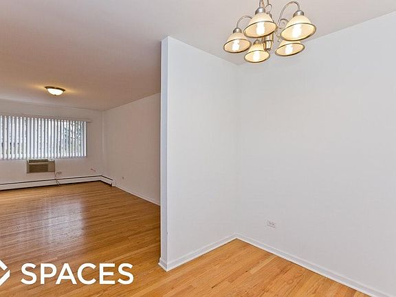 4th image of 736 W Buena Ave #5O3