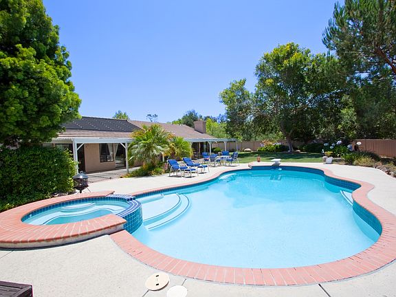 Pool and Spa with Solar