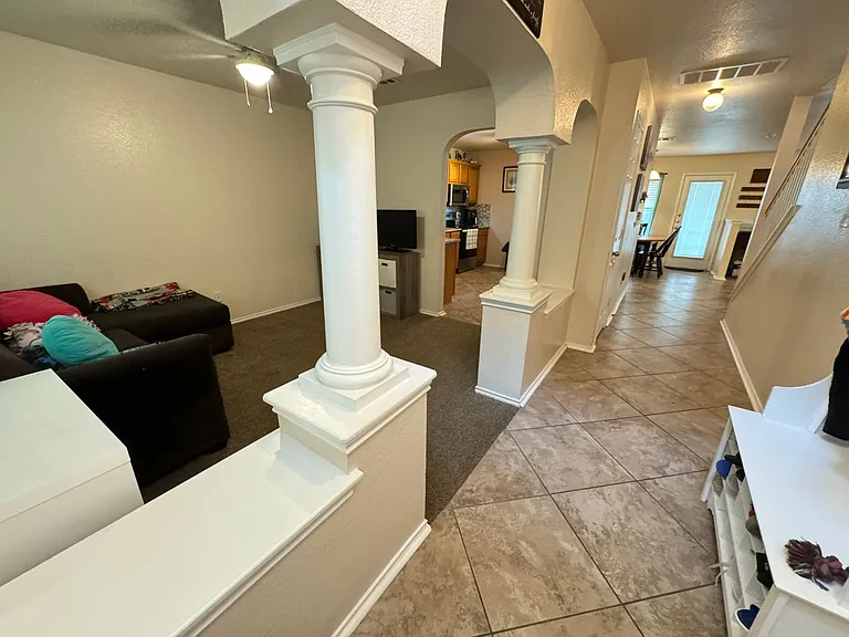 5203 Causeway Ct — Photo 3