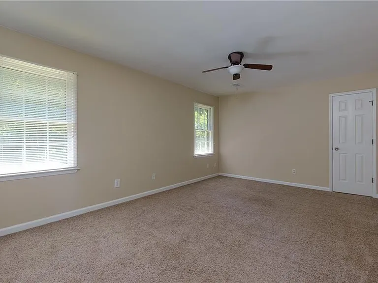 2890 Carrollton Ct — Photo 29