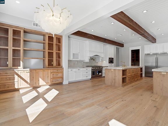 3rd image of 1206 Northgate Rd