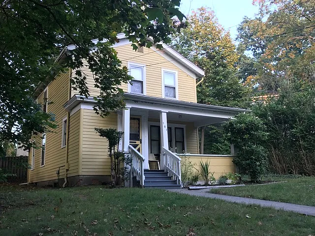 101 Temple St photo 1