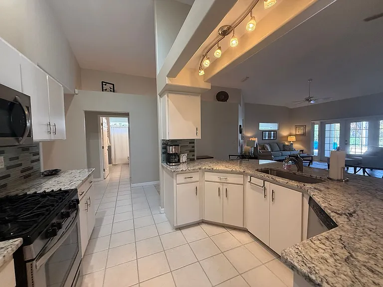 2819 Turnbull Estates Dr — Photo 4