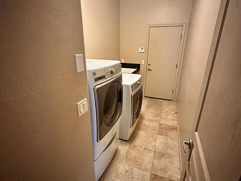 1026 W Euclid Ave — Photo 8