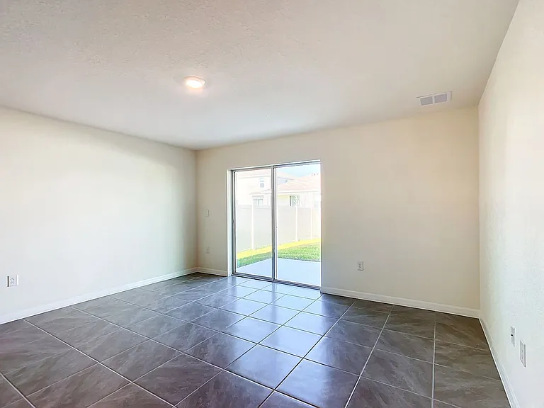 8656 45th Ct — Photo 23