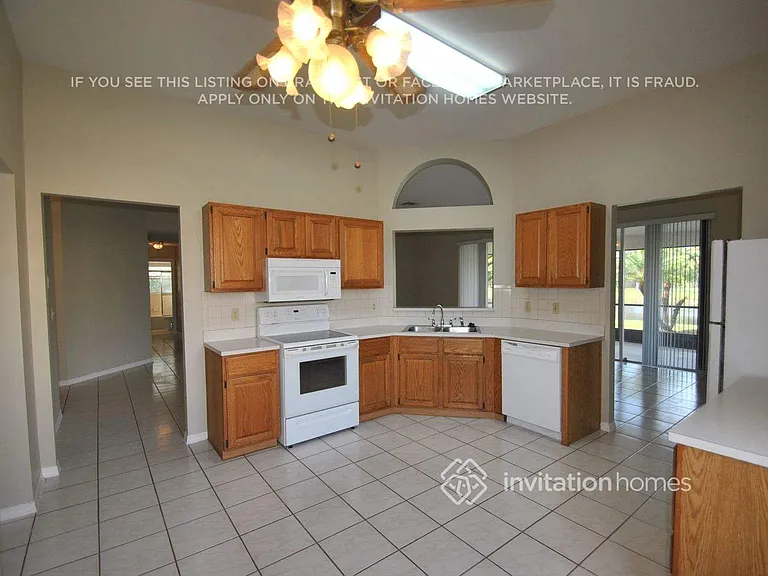 3754 Woods Walk Blvd — Photo 3
