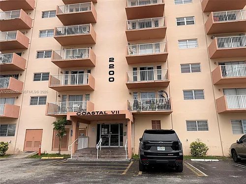 2200 E Hallandale Beach Blvd Photo 1