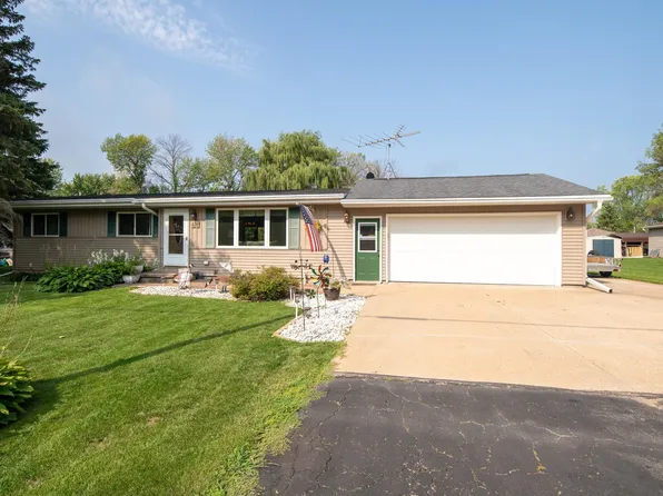 414 S 2nd St, Winneconne, WI 54986