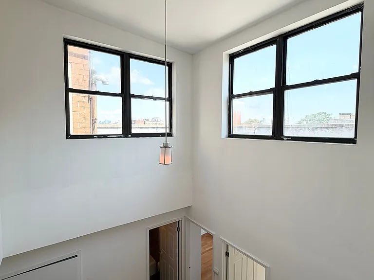 874 Lorimer St #402 — Photo 11