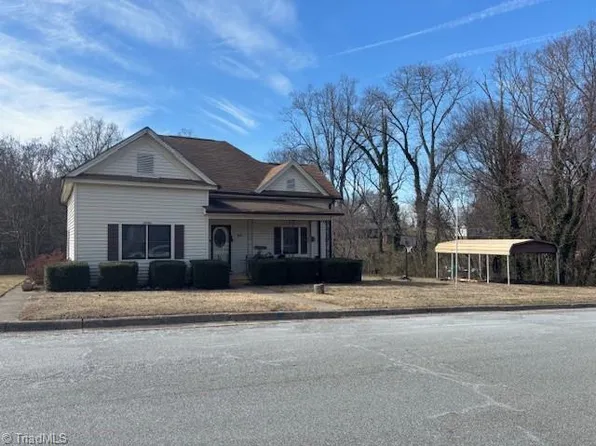 507 Sands Cir, Reidsville, NC 27320