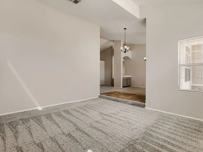 6126 E Kelton Ln — Photo 10