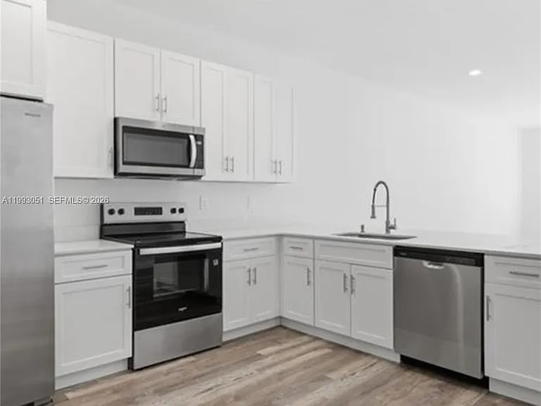 10087 Amicola St #0 — Photo 16