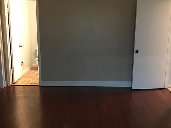 3rd image of 275 Atlantic Dr