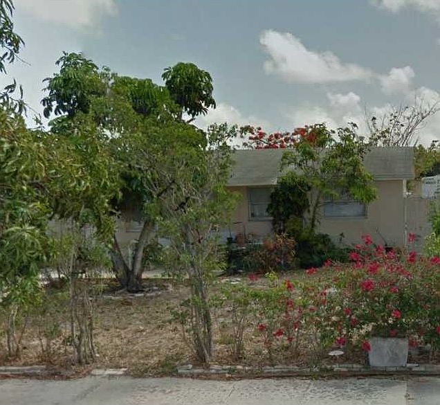 1st image of 710 SW 14th Ct