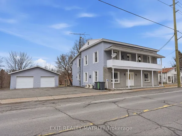 1255 Labrosse St, East Hawkesbury, ON K0B 1P0