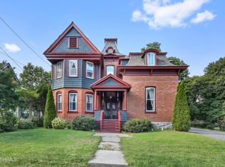 8 East St, Adams, MA 01220