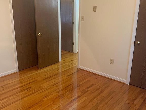 2nd image of 311 Nottoway Dr