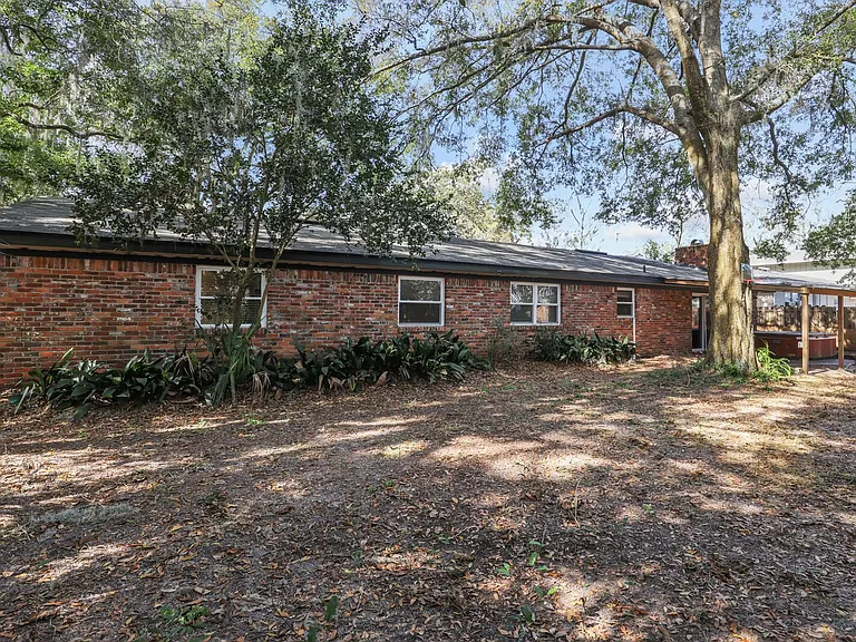 3917 Tara Hall Dr — Photo 18