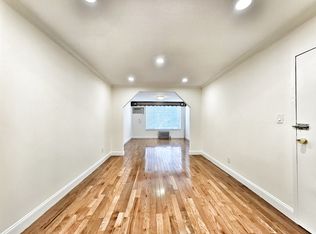 28-22 47th St #1A, Astoria, NY 11103