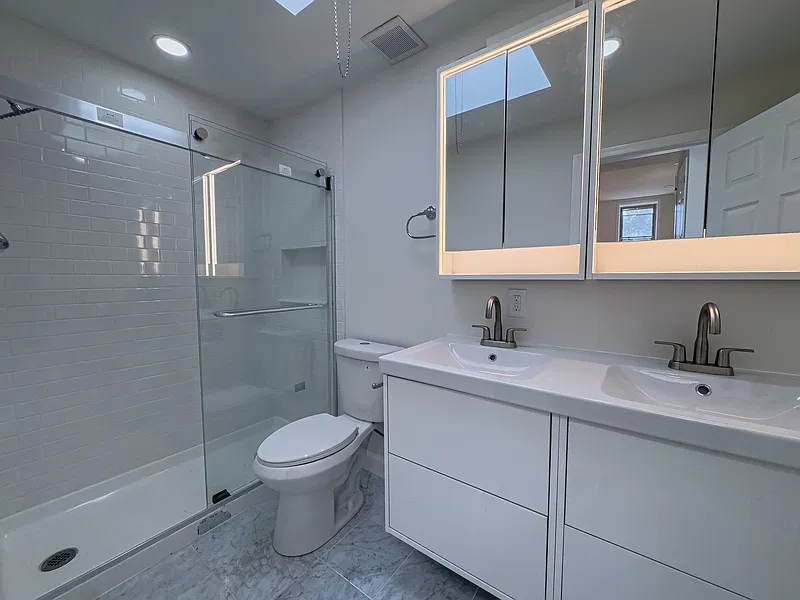 1 bed, 1.0 bath, $2,100 — Photo 4