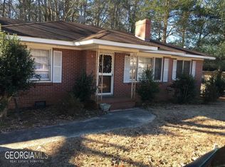 4345 Pineview Dr, Powder Springs, GA 30127