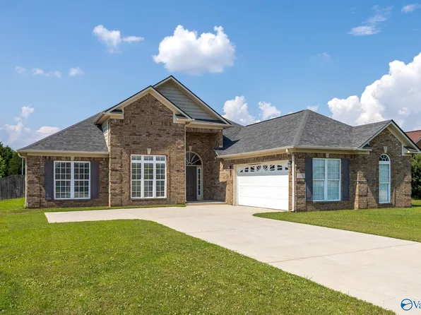 111 Tallow Wood Dr, Harvest, AL 35749