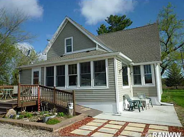 916-2 1/2 St, Clayton, WI 54004