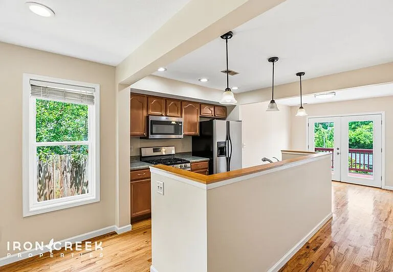 30 Olive St — Photo 6