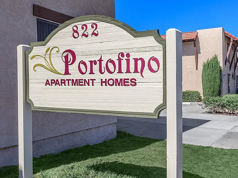 Portofino Apartments — Photo 15