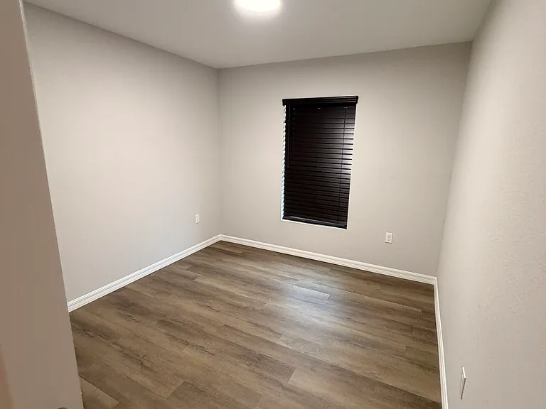 1587 SW Price Child St #2 — Photo 6