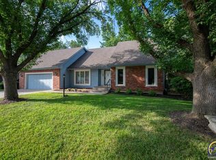 6255 SW 23rd St, Topeka, KS 66614