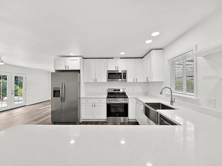 7182 N Van Decar Rd SE — Photo 13