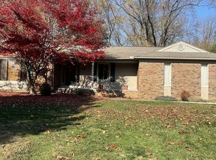 4570 Burnley Dr, Bloomfield Hills, MI 48304