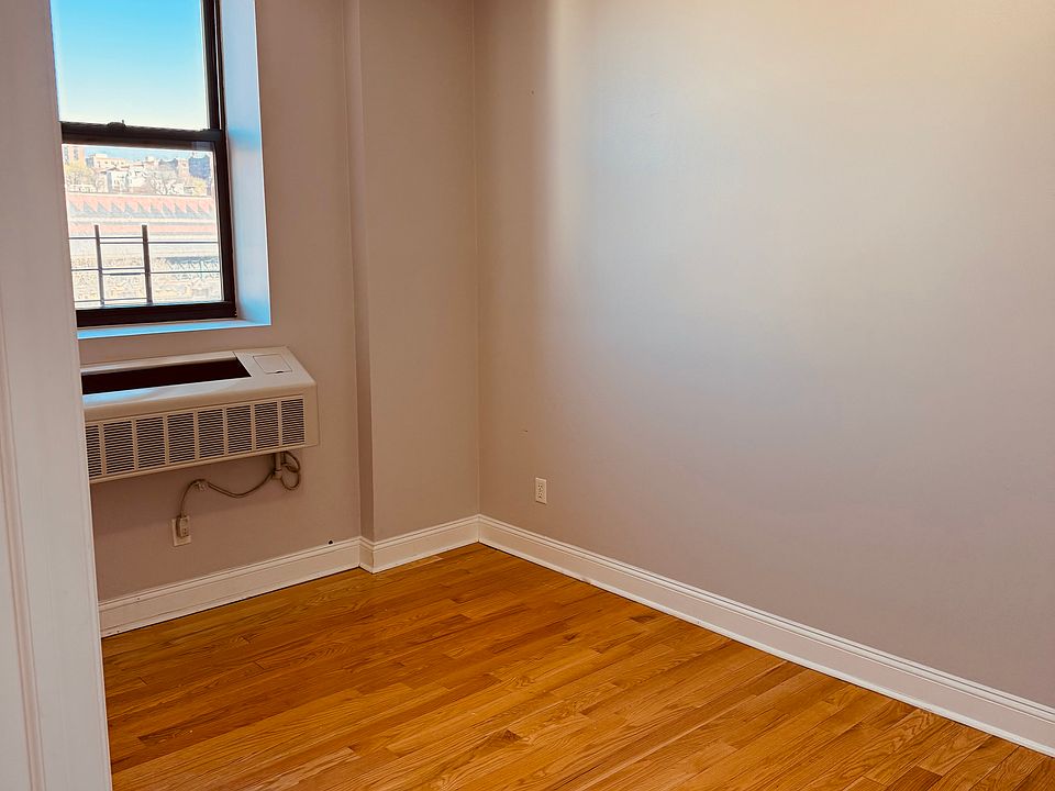 2nd image of 45 S Broadway Ave #3I