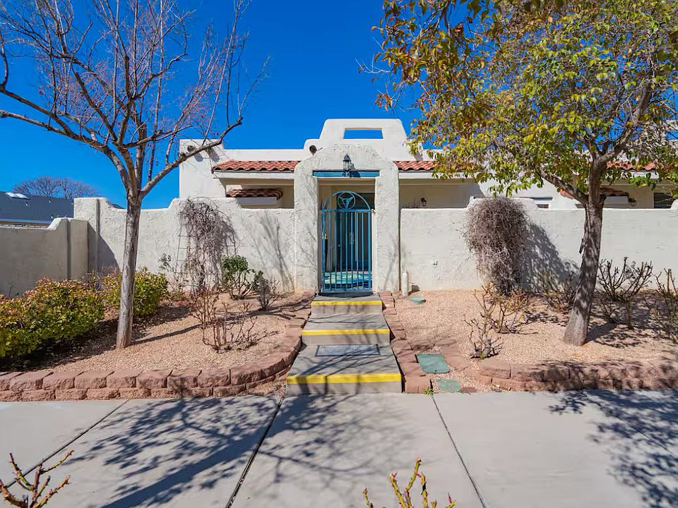1st image of 1999 W Canyon View Dr #44