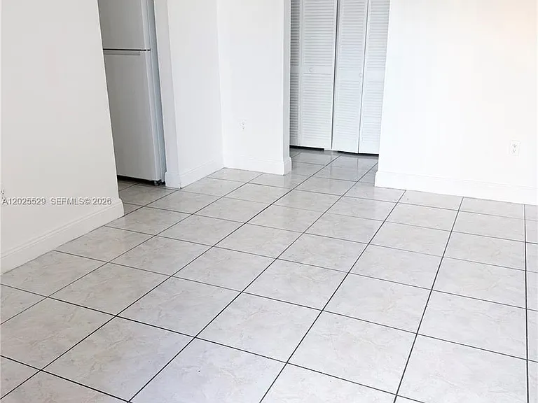 631 NW 177th St #212 — Photo 5