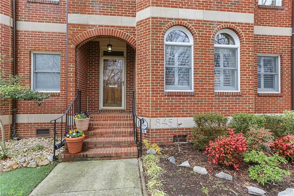 845 Botetourt Gdns, Norfolk, VA 23507 Zillow