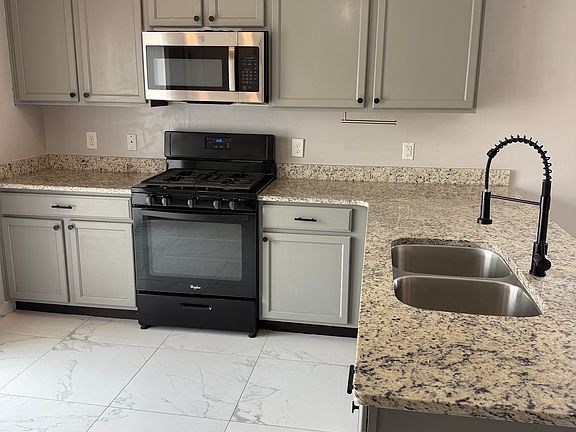 4th image of 5974 S Tappen Dr
