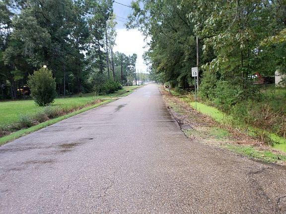 5th image of 27648 Lake Ora Dr