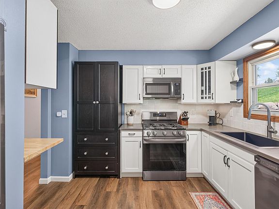 5th image of 15350 Dunbar Ave