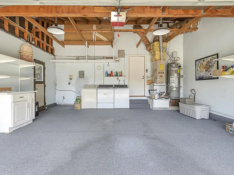 821 Figwood Ct — Photo 38