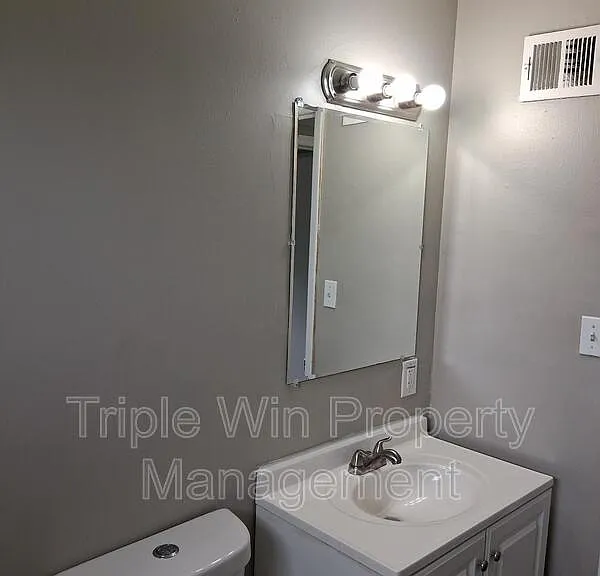 468 June Dr — Photo 12